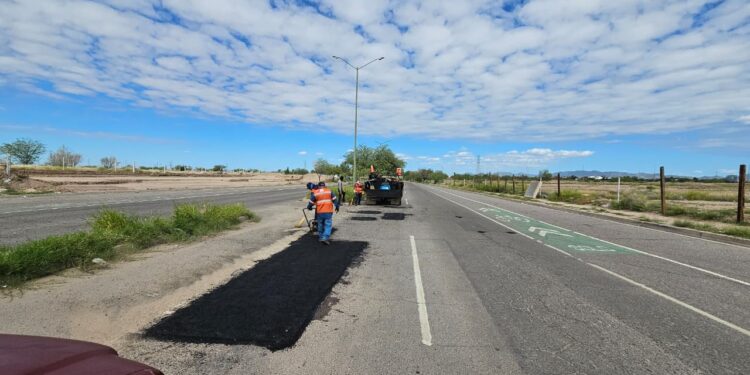 Continúa Ayuntamiento de Hermosillo jornadas de bacheo de día y noche