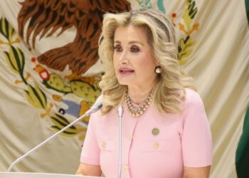 Diputada Ely Sallard destaca la importancia de la educación financiera como herramienta de bienestar y justicia social