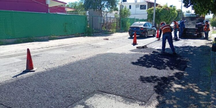 Refuerzan mantenimiento vial con acciones permanentes de bacheo