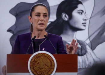 Claudia Sheinbaum advierte sanciones por robo de medicamentos del sector público