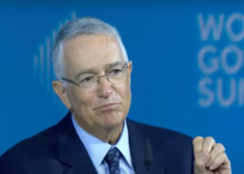 Tribunal revoca protección a Salinas Pliego; «tiene que pagar»: Presidencia