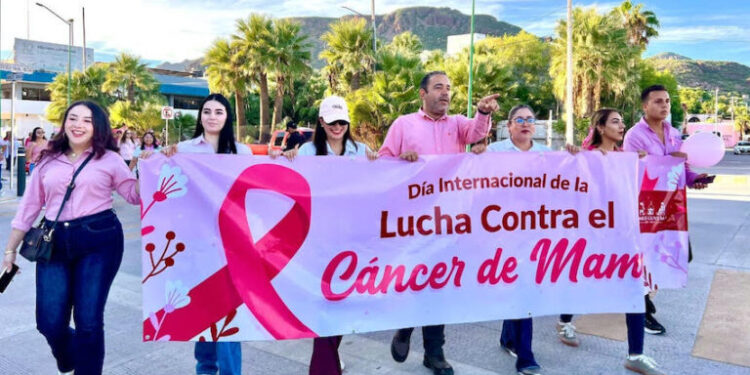 Realiza Ayuntamiento de Guaymas Caminata por el Día Internacional de la lucha contra el Cáncer de Mama