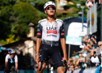 Isaac del Toro, entre el viento del Pacífico y las calles de Ensenada.