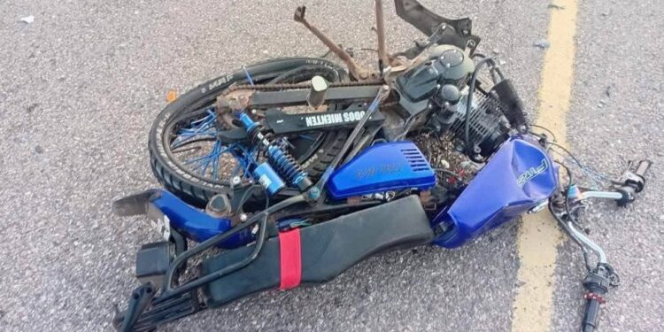 DOS MENORES PIERDEN LA VIDA EN TRÁGICO ACCIDENTE DE MOTO EN SONORA