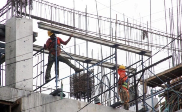 Valor de empresas de la construcción se contraen 2.9% en agosto: Inegi