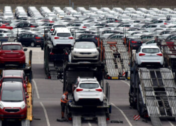 Exportación de vehículo cae 58.3 por ciento  pesados en septiembre, revela Inegi