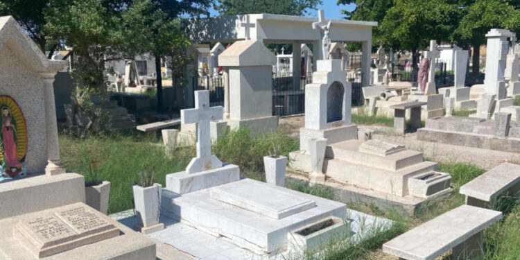 Panteón San Ramón en Huatabampo, entre los pocos que no están saturados