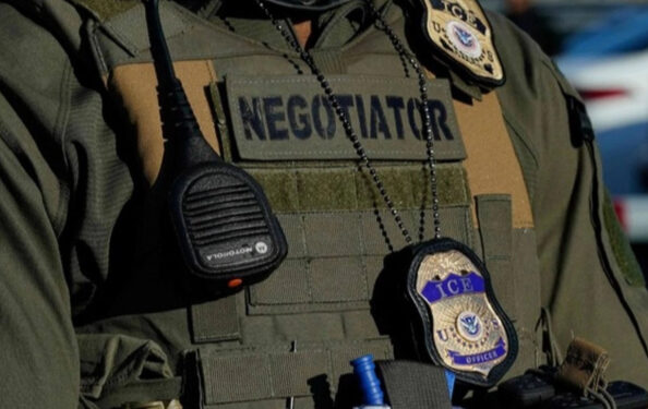 Reciben con protestas a agentes del ICE en la bahía de San Francisco