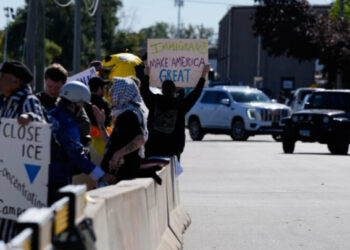 Crece a 13.7 millones la cifra de migrantes ‘sin papeles’ en EU