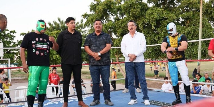 PROMUEVE JAVIER LAMARQUE CULTURA DE PAZ A TRAVÉS DE FUNCIÓN DE LUCHA LIBRE “LOS HEROES DEL BARRIO”