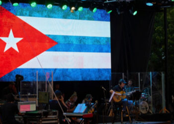 Silvio Rodríguez se reúne con el presidente Boric en el marco de su gira por Chile