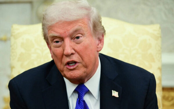 Trump califica a Petro de «matón» y suspende todos los pagos a Colombia