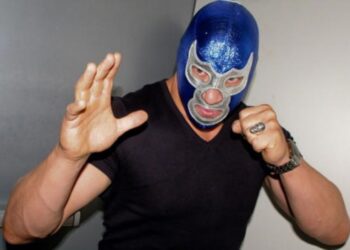 Blue Demon Jr abandona el hospital tras sufrir accidente automovilístico