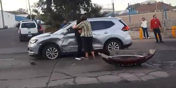 Tragedia en la Carretera un bebé de 2 Meses Pierde la Vida en Choque Frontal