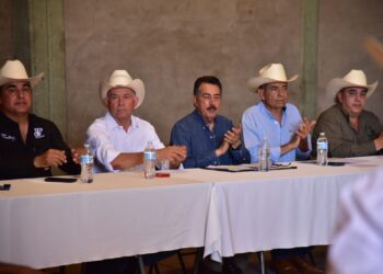 SE REÚNE LAMARQUE CON PRODUCTORES DEL SUR DE SONORA PARA FORTALECER EL SECTOR GANADERO