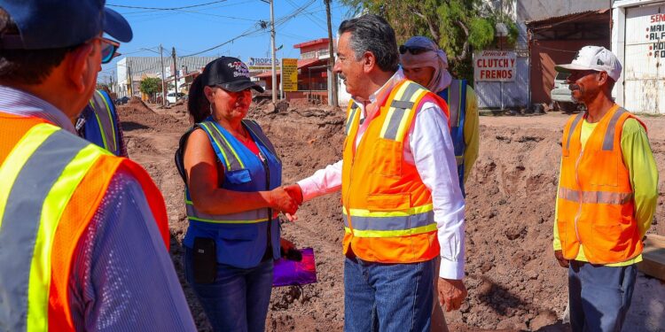 Con Introducción de nuevos colectores avanza solución a problemas en red de alcantarillado y agua potable en Cajeme