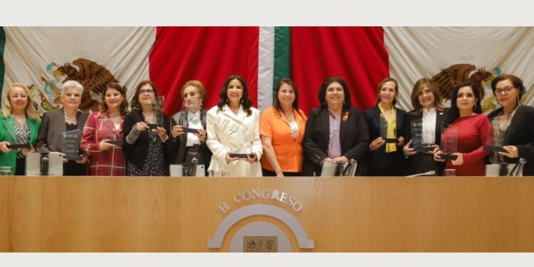 Otorga Congreso de Sonora la Presea del Poderío Sonorense 2025 a once mujeres destacadas