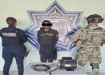 APREHENDEN A SUJETO POR PRESUNTA DROGA Y A OTRO POR PROBABLE ROBO A COMERCIO EN CAJEME