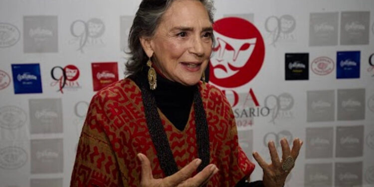 Reconoce la ANDA a histriones con carreras continuas de 25 y 50 años
