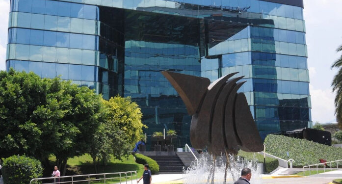 Grupo Salinas se desiste de juicios en México contra acreedores de EU
