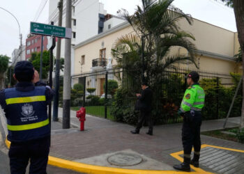 Salió de Perú la encargada de negocios mexicana