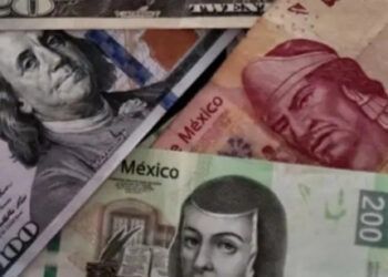 El peso avanza en última semana de noviembre; cotiza en 18.45 por dólar