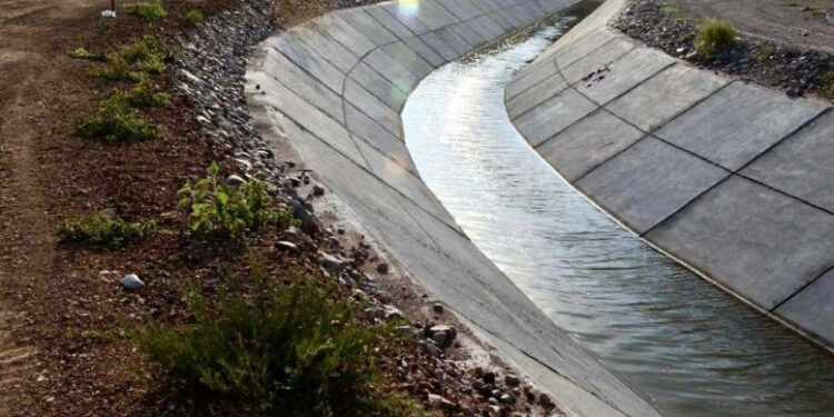 Productores venden agua a municipios y ganan 300 millones de pesos anuales