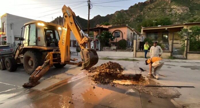 Repara CEA fugas de agua en la Ampliación Burócrata