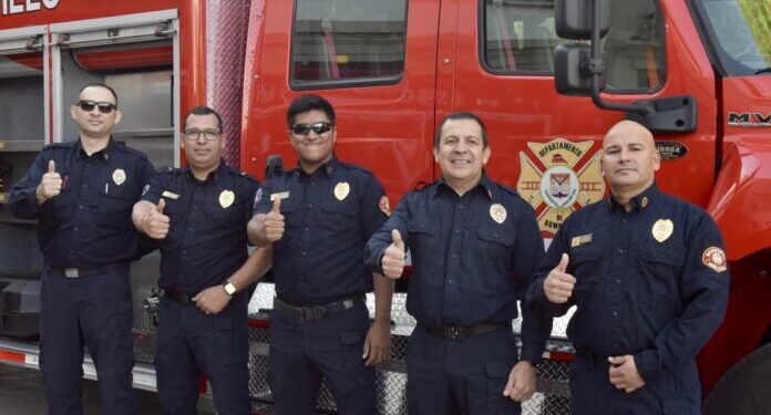 Refuerza Toño Astiazarán equipamiento de bomberos con cuatro unidades nuevas