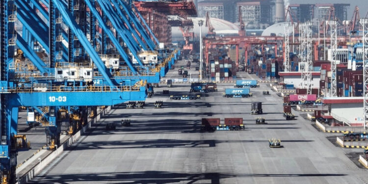 Industria y servicios chinos, en nivel de contracción en noviembre