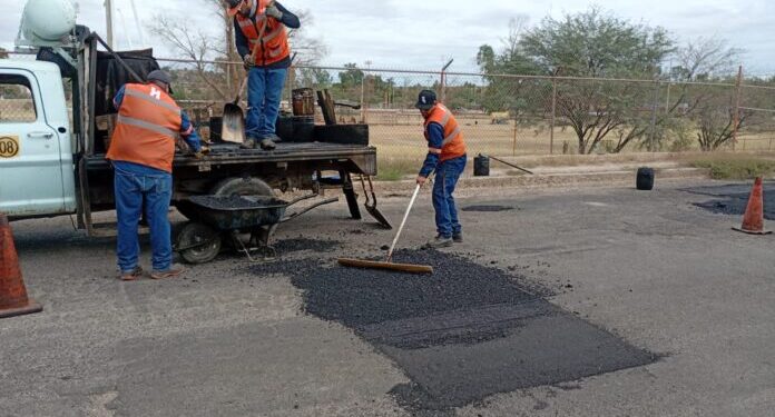 Realiza Ayuntamiento de Hermosillo trabajos de bacheo durante este martes 18 de Noviembre