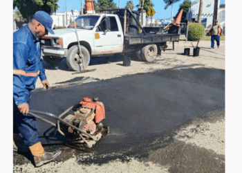 Este martes se trabajó en bacheo en 12 colonias de Hermosillo