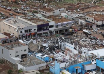 Tornado arrasa ciudad de Brasil y deja 6 muertos