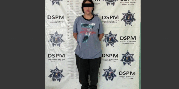 DETIENEN A MAMÁ POR INTENTAR MATAR A SU BEBÉ DE 6 MESES DE NACIDO…