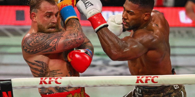Anthony Joshua noquea a Jake Paul en el sexto round