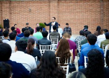 Jóvenes del Mayo presentan agenda de equidad y derechos indígenas al senador Heriberto Aguilar