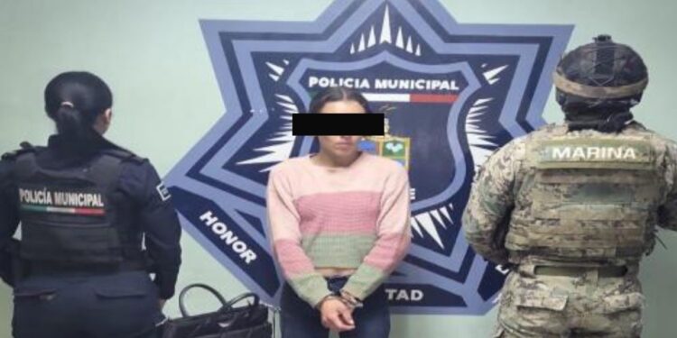 POLICÍA MUNICIPAL REALIZA DOS DETENCIONES EN HECHOS DISTINTOS POR ROBO A COMERCIO Y PORTACIÓN DE ARMA BLANCA