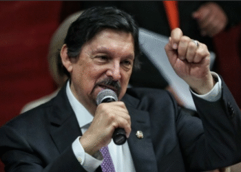 Gómez Urrutia reconoce apoyo de Sheinbaum para resolver huelga histórica de Cananea