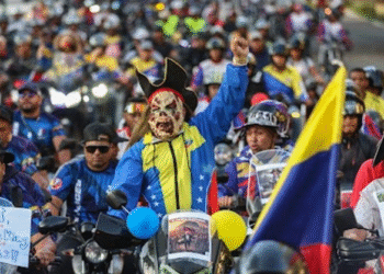Escalada de EU contra Venezuela desestabiliza a AL y el orbe: Maduro