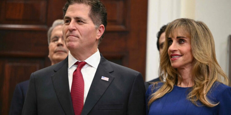 Michael y Susan Dell donan 6 mil 250 mdd para dar cuentas de inversión a niños