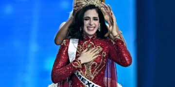 Nawat Itsaragrisil demanda por difamación y mentiras a la mexicana Fátima Bosch