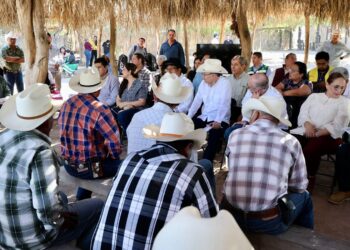 Evalúan Gobernador y titulares de INPI y SADER Plan de Justicia Yaqui: