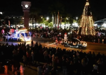 INVITA JAVIER LAMARQUE A FAMILIAS DE CAJEME AL ENCENDIDO DEL ÁRBOL NAVIDEÑO Y ESPECTÁCULO DE NAVIDAD 2025