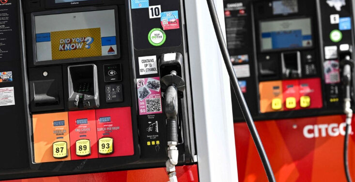 Exportaciones petroleras de Venezuela superan 900 mil bpd en noviembre pese a presión de EU
