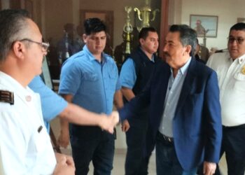 LAMARQUE ENTREGA EQUIPAMIENTO PARA FORTALECER LA PROTECCIÓN Y OPERATIVIDAD DEL DEPARTAMENTO DE BOMBEROS EN CAJEME