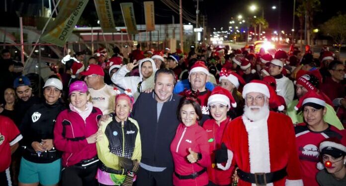 Participa Toño Astiazarán en Trote Navideño