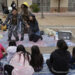 Compañía Palacio de los Títeres lleva teatro a niños de la Caravana migrante