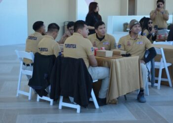 Entregan reconocimientos a personal de la Unidad Auxiliar Turística