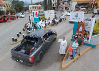 Miles de paisanos regresan de EU a pasar las fiestas decembrinas
