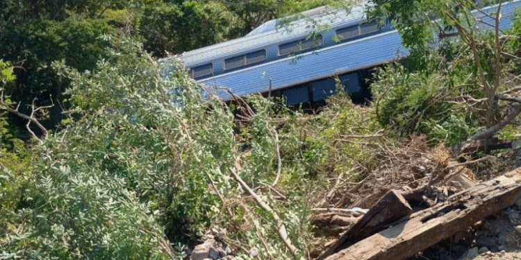 Sheinbaum promete reparación integral del daño para víctimas de accidente en Tren Interoceánico